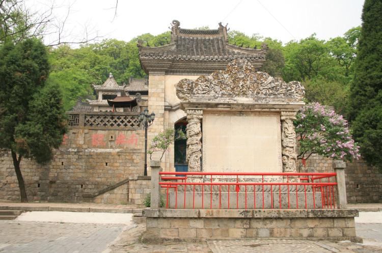 民國(guó)寺石雕廟古建精品-大連清泉寺漢白玉詩屏