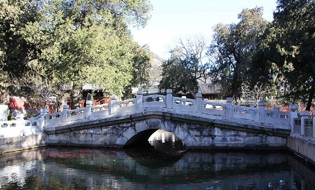 淺析寺廟園林規(guī)劃設(shè)計的特點